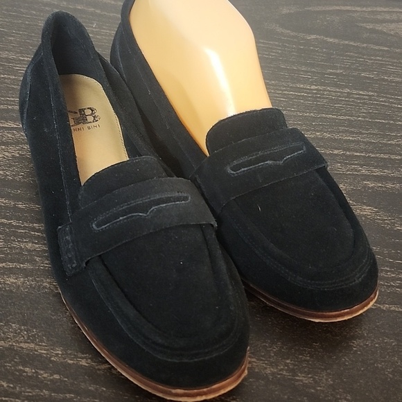 Gianni Bini Shoes - GIANNI BINI Suede Penny Loafers 7.5